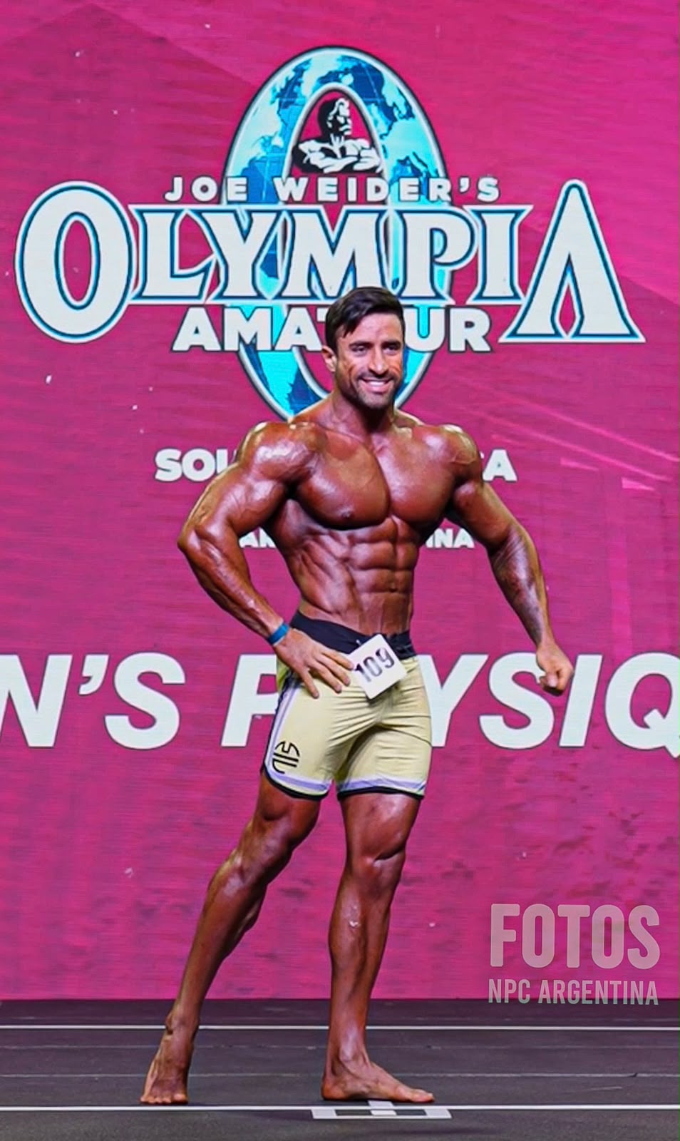Luís Resende no palco do Olympia Amateur South America